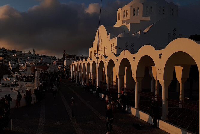 Amazing sightseeing in Santorini - Why a private Santorini highlights loop is smart use of time