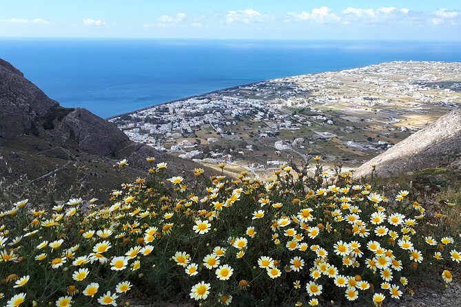 Amazing sightseeing in Santorini 2022 - Why this 3-hour Santorini route is worth your time