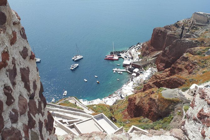 Amazing sightseeing in Santorini 2022 - Red Beach volcanic color: the rocks do the talking