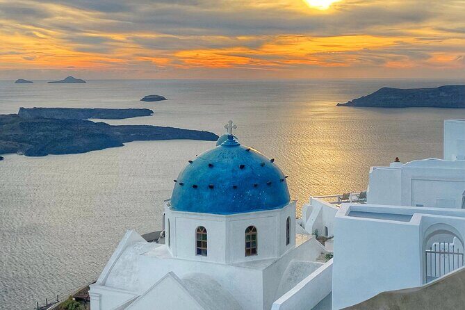 Exclusive Shore Excursion : Scenic Santorini, Shopping & Winery - Oia’s Main Street Shopping: Souvenirs With a View (and a Time Limit)