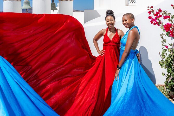 Flying Dress Experience -Private Santorini Photoshoot - Oia backdrops: sea views, sunset timing, and photo variety