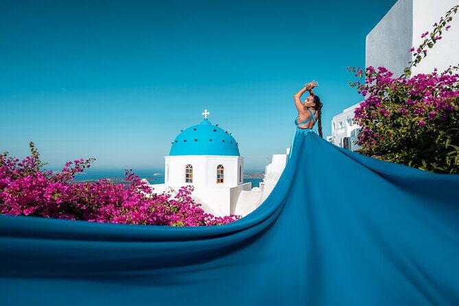 Flying Dress Express - Imerovigli or Oia: two ways to get those Santorini backdrops