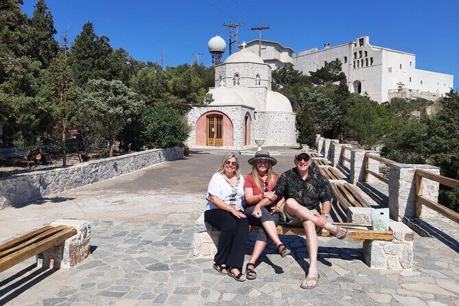 Private Cultural Villages Sightseeing & Akrotiri Excavations - Transportation comfort and pacing: why half-days feel easier here