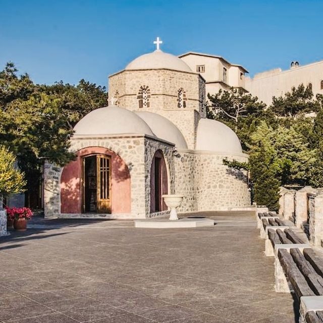 Private Full-Day Tour with winery visit - Red Beach and Black Sand Beach: Santorini’s volcanic coastline in one go