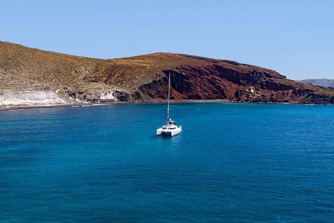 Private Luxury Caldera Cruise with a rich BBQ meal and Open Bar! - What makes this private cruise a smart value (not just a splurge)