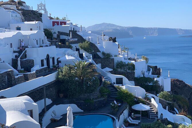 Private Santorini Half Day Highlights 4-Hour Tour & Native Driver - Imerovigli’s Blue Dome area: classic churches and the Skaros Rock viewpoint