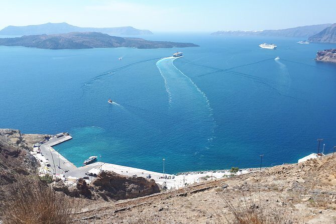 Private transfers in Santorini Greece - Why a private Santorini transfer beats waiting around