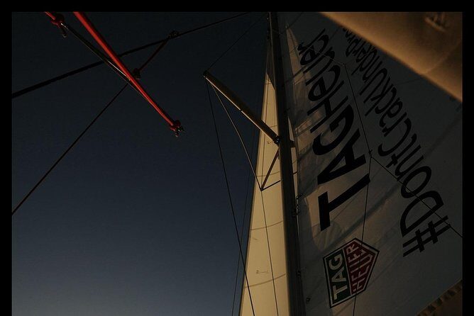 Santorini: Adventurous Catamaran Experience with Snorkeling - Red Beach and White Beach: the Santorini color show