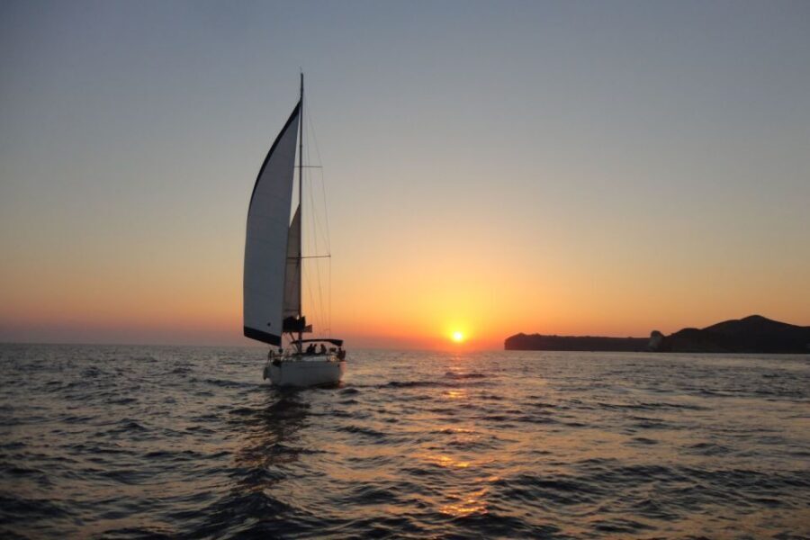 Santorini Caldera: Sunset Sailing Cruise with Meal - Why Santorini Sunset Cruises Feel Different When You’re On a Sailboat