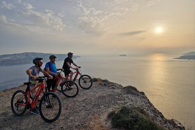 Santorini e-bike sunset tour experience - Why this Santorini sunset ride starts at 4:00 pm