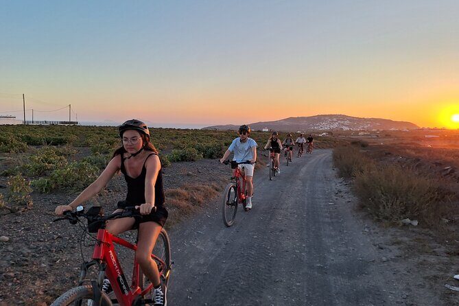 Santorini e-bike sunset tour experience - Akrotiri’s Heart of Santorini viewpoint at the Venetian Castle