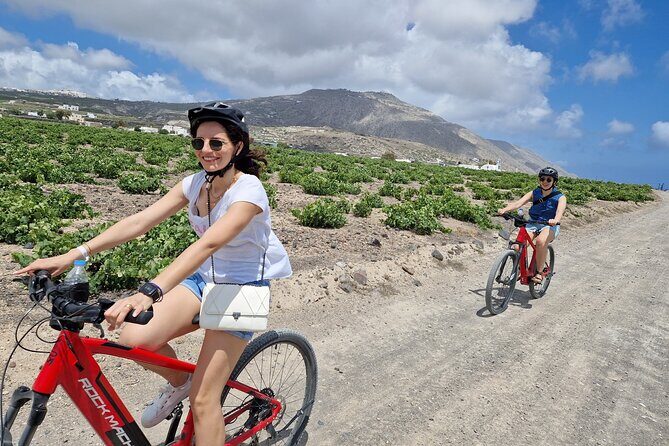 Santorini e-bike sunset tour experience - Megalochori first shades of sunset and the ride back
