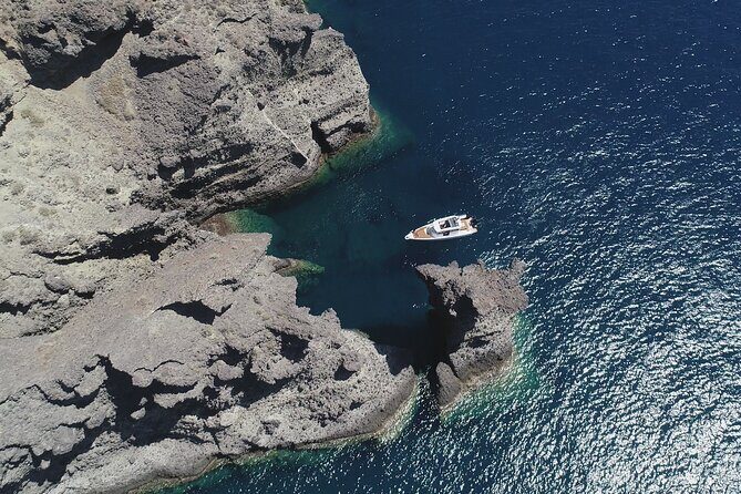 Santorini Half Day MotorCruiser Private Cruise incl. Meal,Drinks &Free Transport - What You Actually Get for $80: Crew, Food, Drinks, Transfers