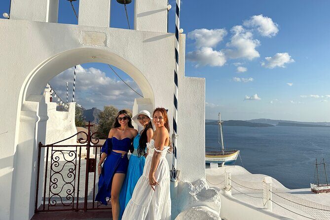Santorini Highlights Small-Group Tour with Authentic Greek Lunch - Oia for About an Hour: How to Use Your Time Without Getting Tired