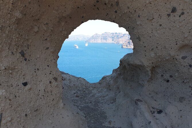 Santorini Highlights& Wine Tasting Private Tour - Red Beach Photo Stop: You See It, Without the Risk