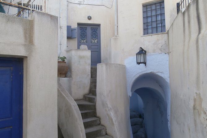 Santorini Highlights& Wine Tasting Private Tour - Who This Private Tour Fits Best
