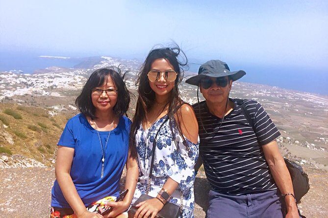 Santorini Island Private Custom Tour in Half or Full Day - Akrotiri archaeological site: incredible ruins without a guide inside