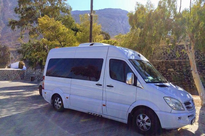 Santorini JTR Airport Transport & Transfer Services - Included Perks That Feel Small Until You Need Them