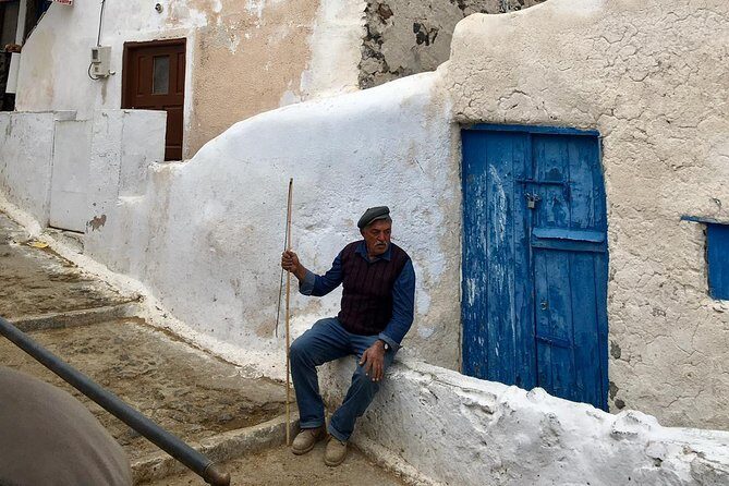 Santorini: Local Life Full Day Tour - Megalochori and the black-sand breeze: slowing down on purpose