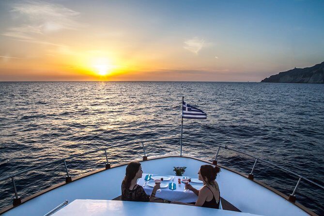 Santorini: Motor Yacht Private Cruise with 5-Course Meal - Red Beach stop: short on time, big on color