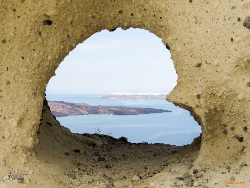 Santorini: Private 4-Hour Chauffeur Service - Your custom Santorini route: villages, volcanic beaches, and photo stops
