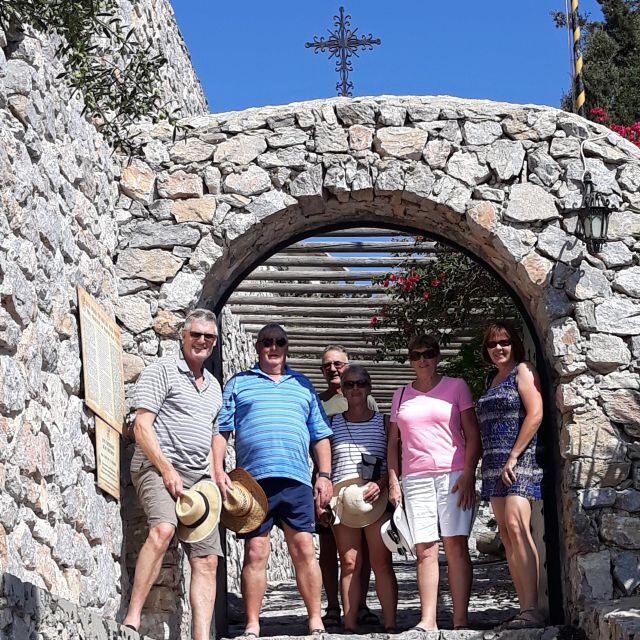 Santorini: Private 5-Hour Hidden Gems Experience - A private Santorini day that avoids the rush