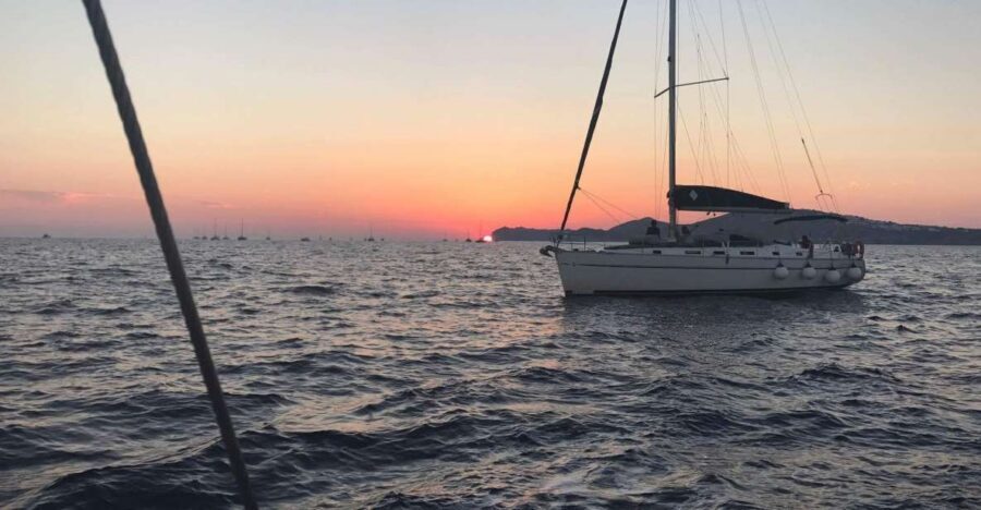 Santorini: Private 5-Hour Sunset Sailing Tour with Dinner - The 5-hour flow: pickup, Vlychada departure, and the return plan