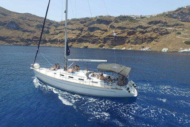 Santorini Private Daytime Sailing Cruise with Meal, Drinks &Transfer included - Getting to the Boat: Pickup, Timing, and Why It Matters