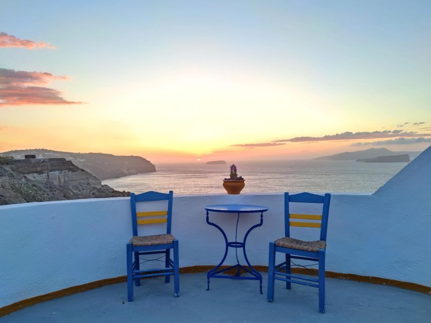 Santorini Sunset Chasing Adventure: Half-Day Private Tour - Simple tips to get more out of your sunset chase