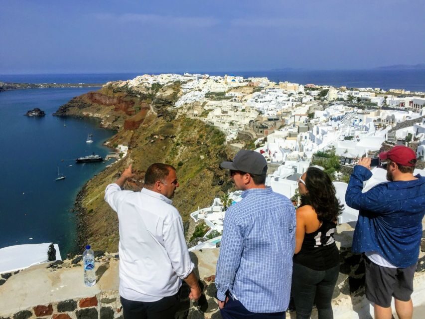 Santorini: Top Sights Small-Group Tour with Local Guide - Oia: Guided Tour, Free Stroll, and How to Walk Smarter