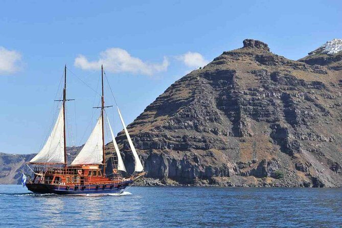 Santorini Volcanic Islands Cruise: Volcano, Hot Springs and Thirassia - Stop 3: Palea Kameni hot springs swim (brief, and sometimes lukewarm)
