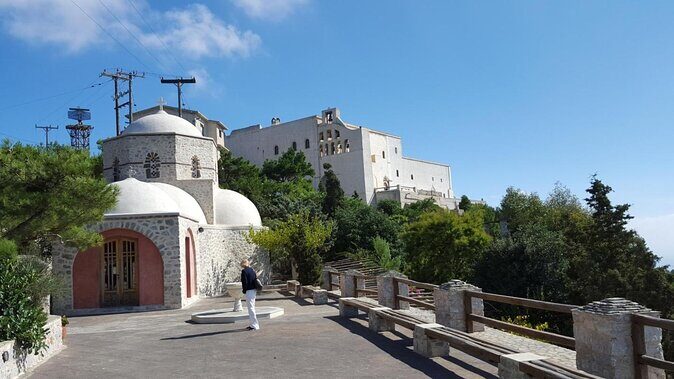Santorini's Hidden Gems with Wine Tasting: 6-Hour Private Tour - Key highlights to look for before you go